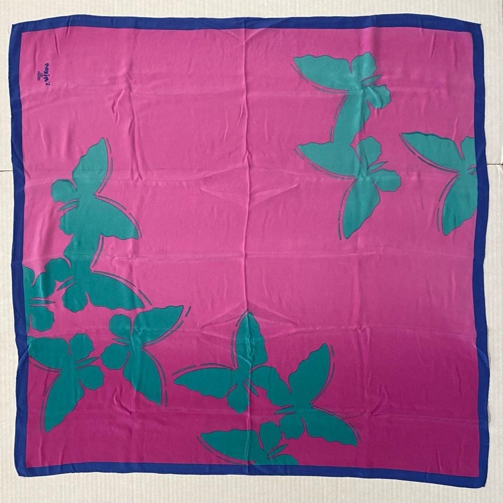 Maxim’s De Paris Silk Pink Ombré 33” Square Butterfly Scarf w/Blue Border